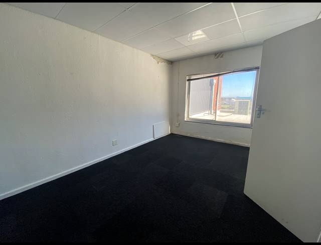 73M² OFFICE TO LET IN PAARDEN EILAND